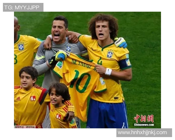 带头绳的足球明星们如何引领球场风潮与时尚潮流